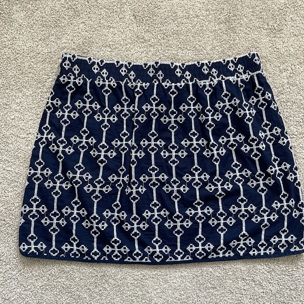 GAP Embroidered Skirt - Picture 4 of 5